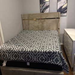 Full-size Bedroom Set