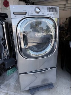 Selling LG Dryer -Gas