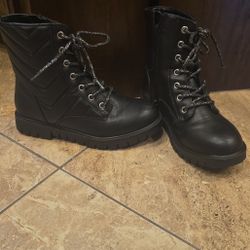 Girls Boots