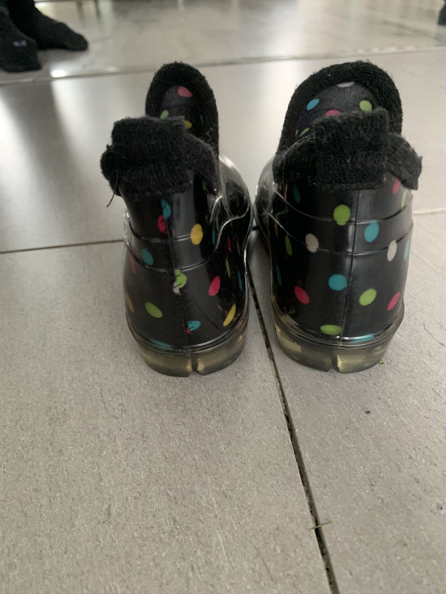 Girls rain ankle boots size 12-13