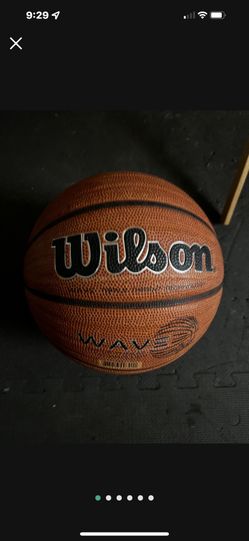 Wilson Wave 28.5” Basketball 