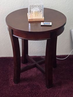 End tables set of 2