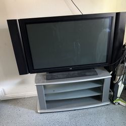 HP Tv with Tv Stand 