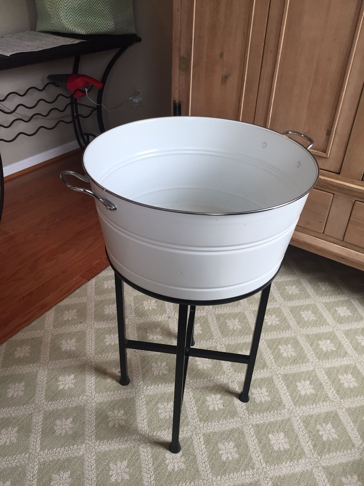 Pottery Barn Partyware Bucket ( beverages, plants..) indoor/outdoor. SO many uses!!