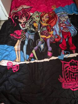 Monster High twin quilt.