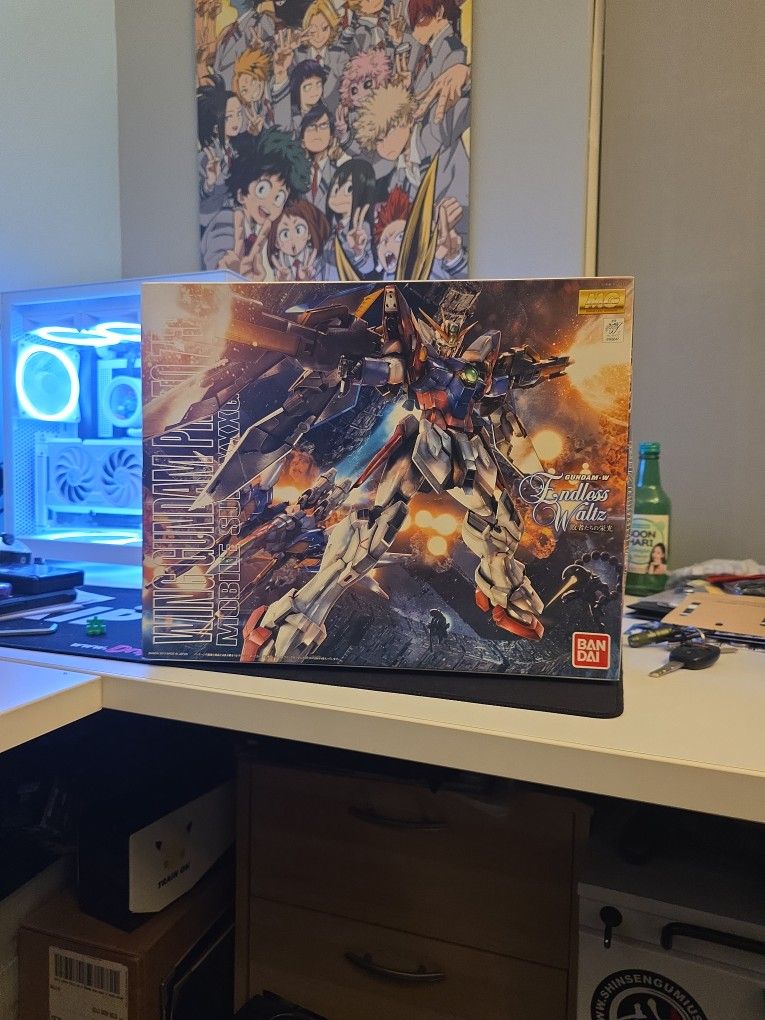 Wing Gundam. Unopened. MG