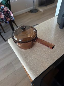 Corning Ware Visions Amber 1 L 1 QT Saucepan w/ Lid Pour Spout Glass Cookware