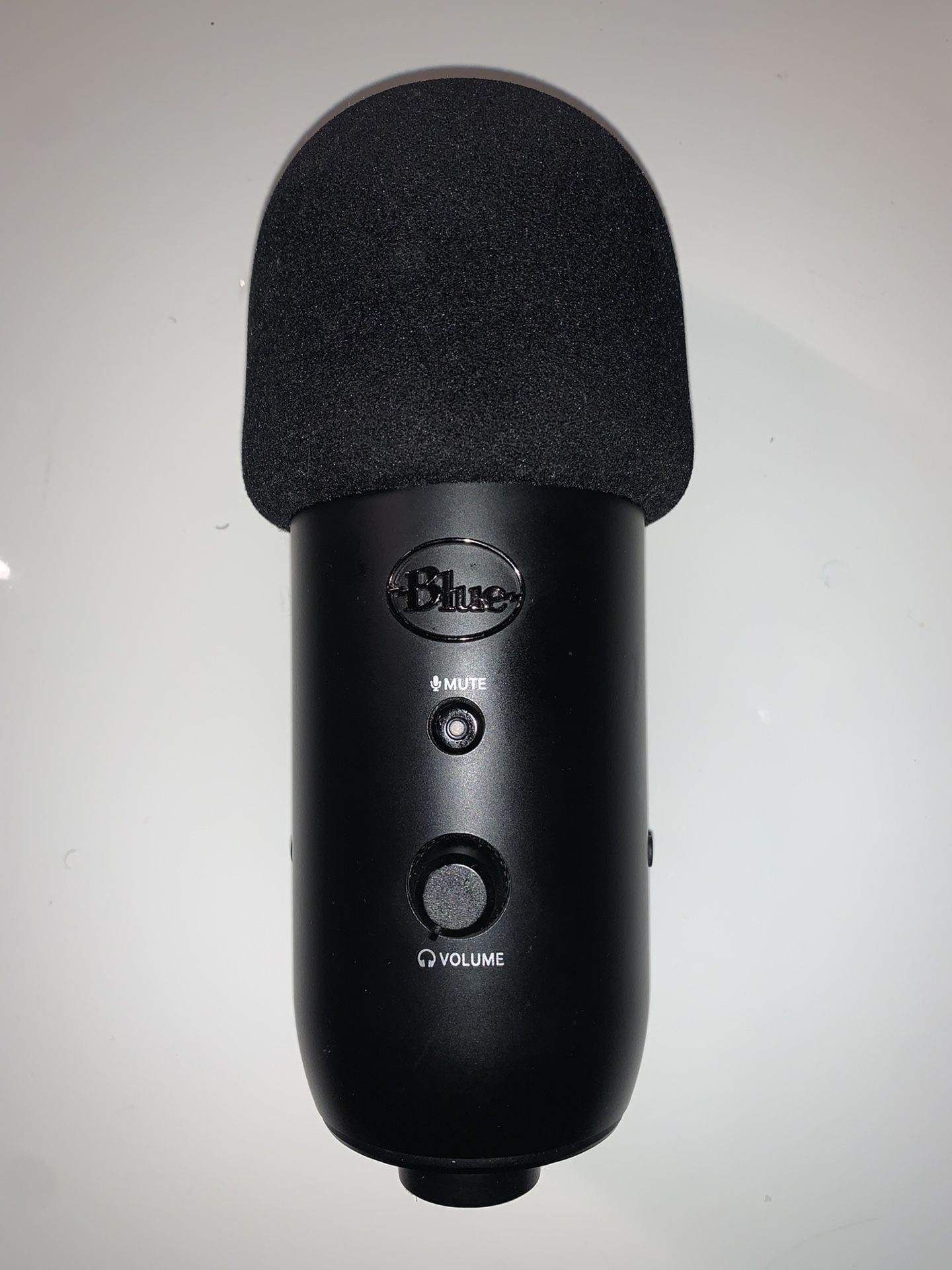 Blue Yeti Professional usb condenser microphone