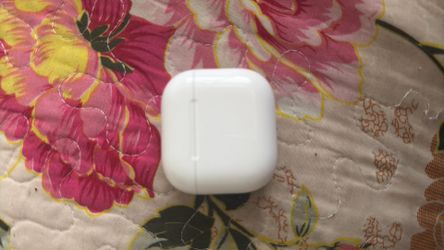 AirPods 4