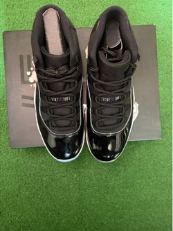 Air Jordan retro 11 space jam size 10.5 in great condition icy with shoe box.