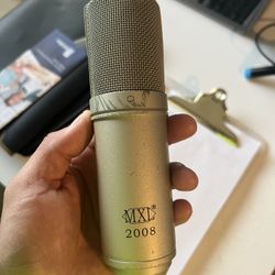 MXL Microphone 