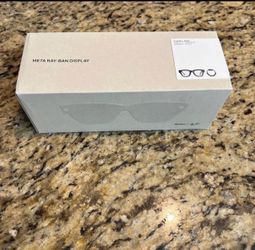 Ray-Ban Meta Display SAND Large 2 Open Box