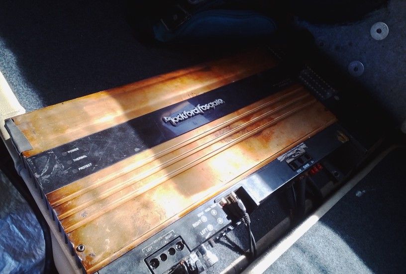 Rockford Fosgate Punch 650.2 Amp With Bass Knob