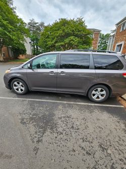 2012 Toyota Sienna