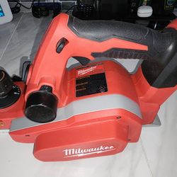 Milwaukee M18 Cordless Planer