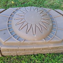 Step 2 Sandbox with Lid 
