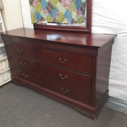 Recamara Completa, Queen size, Base De La Cama, Tocador, 1 Night Stand.