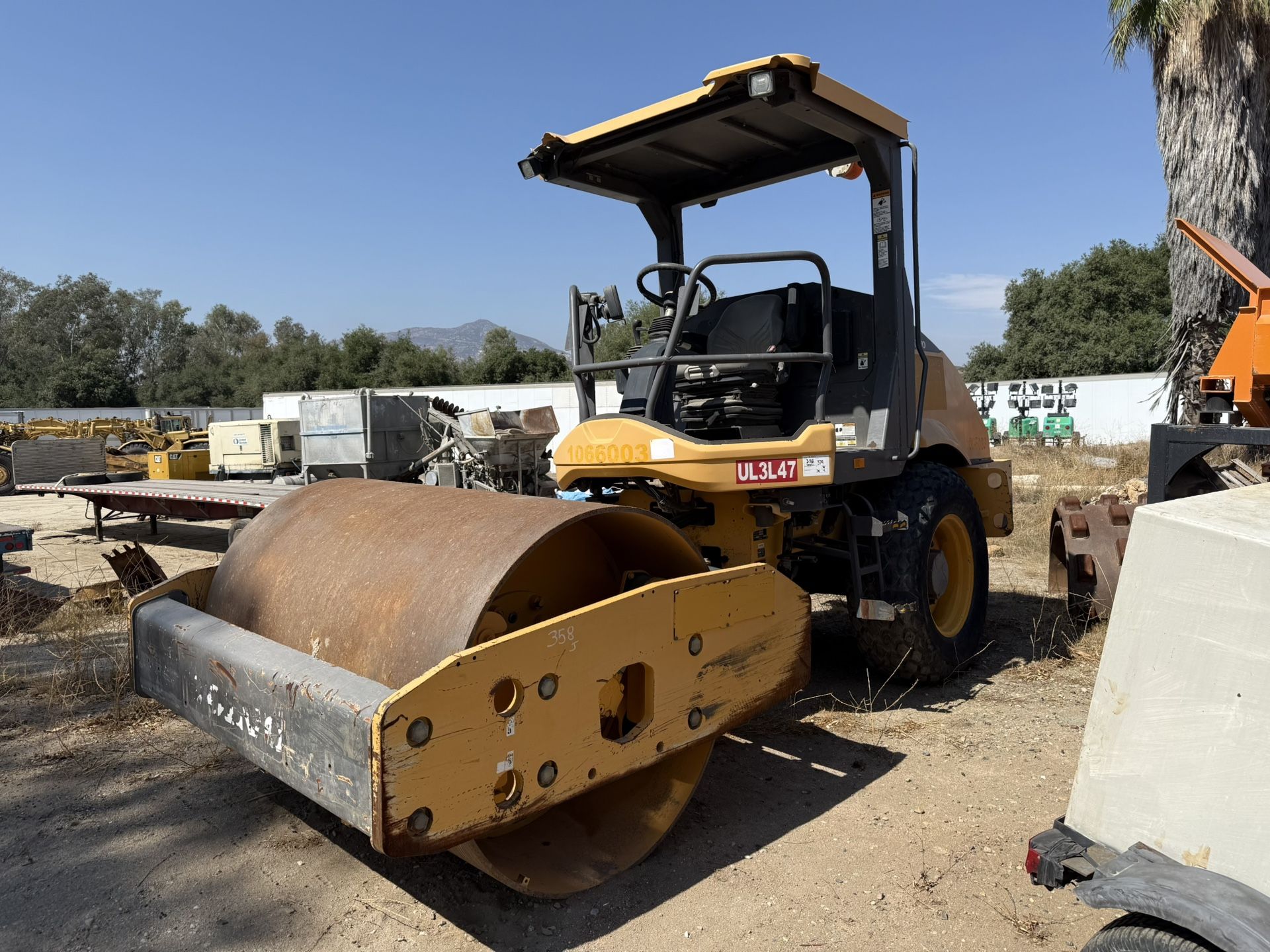 2017 Volvo SD75D Smooth Drum Roller! Hablamos Español! Located In Tecate,Ca, Usa! $39,000! 2017!