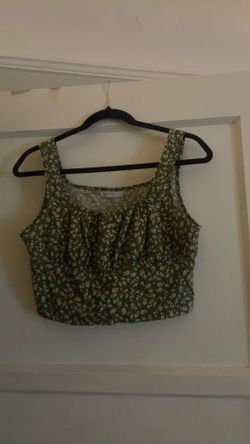 Women’s crop tops/ bodysuits