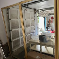 Closet Sliding Door With Mirrors (3 Of Them) 