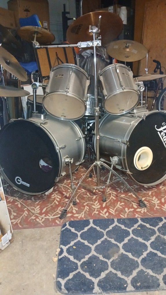Pearl Export Drums