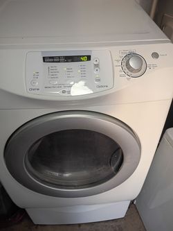 Maytag, Electric Dryer. Super Capacity
