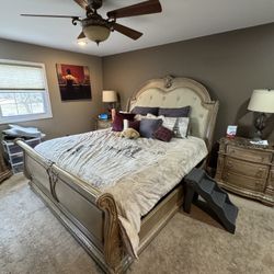 Wilshire Bedroom Set.