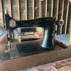 Singer Sewing Machine