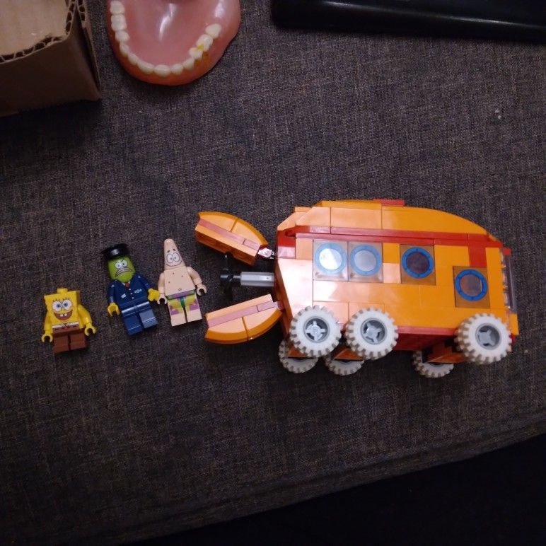 Collection Ofego Mini Figures And Some Cars All Vintage Lego