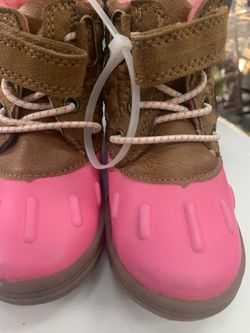 Carter’s pink size 5 toddler