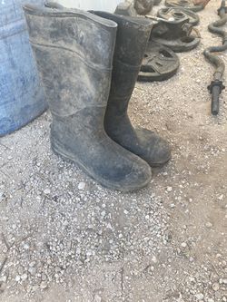 rubber water steel toed boots