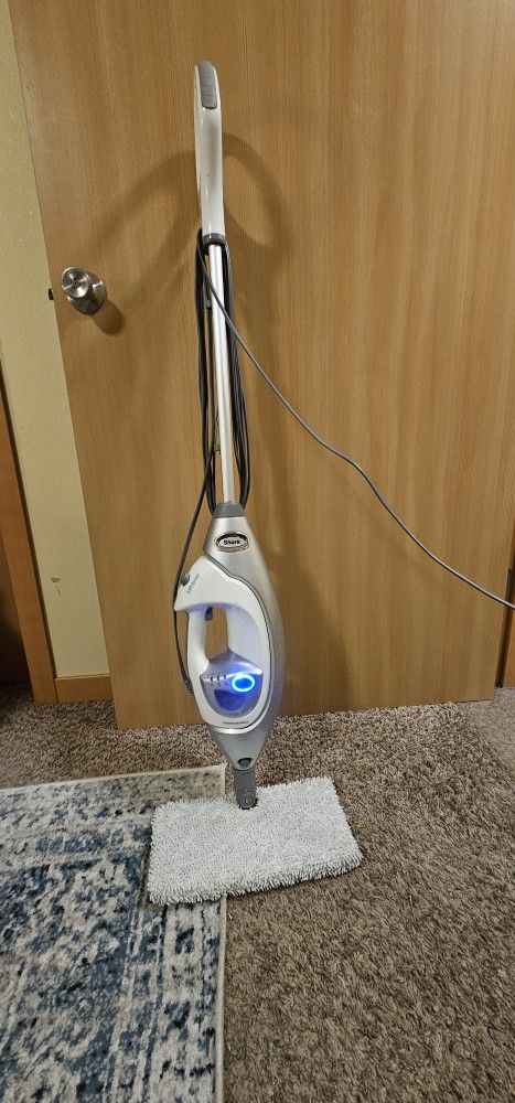 Shark Liftaway Steam Mop