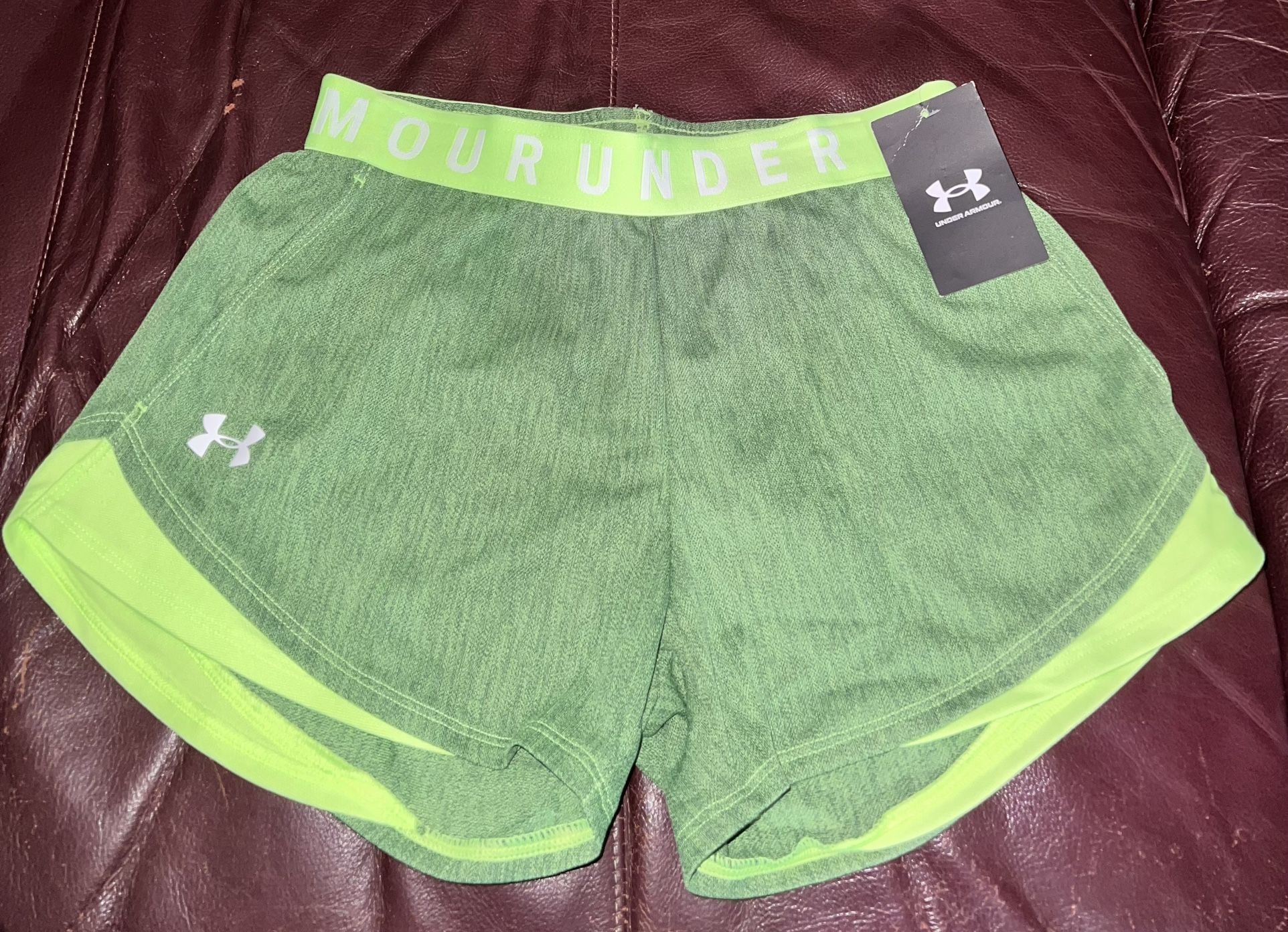 nice women’s shorts under armour size (XS) only $20