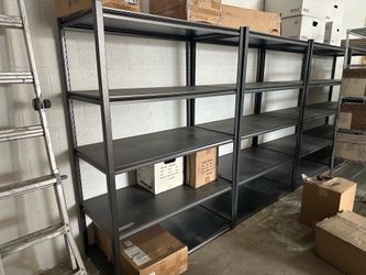 Costco Whalen shelves 650 pounds
