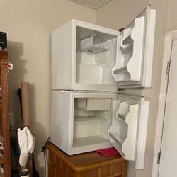 Mini Fridge 