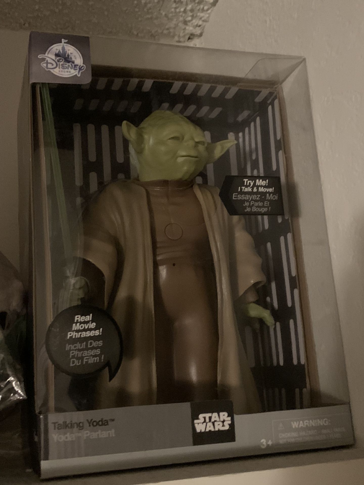 Brand New!! Disney Collection Rare Limited YODA Talking Action