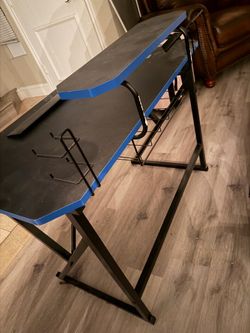 Used gaming / computer desk