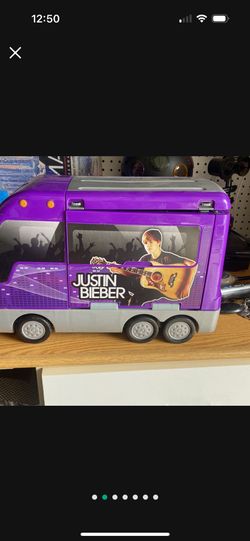 Justin Bieber Tour Van