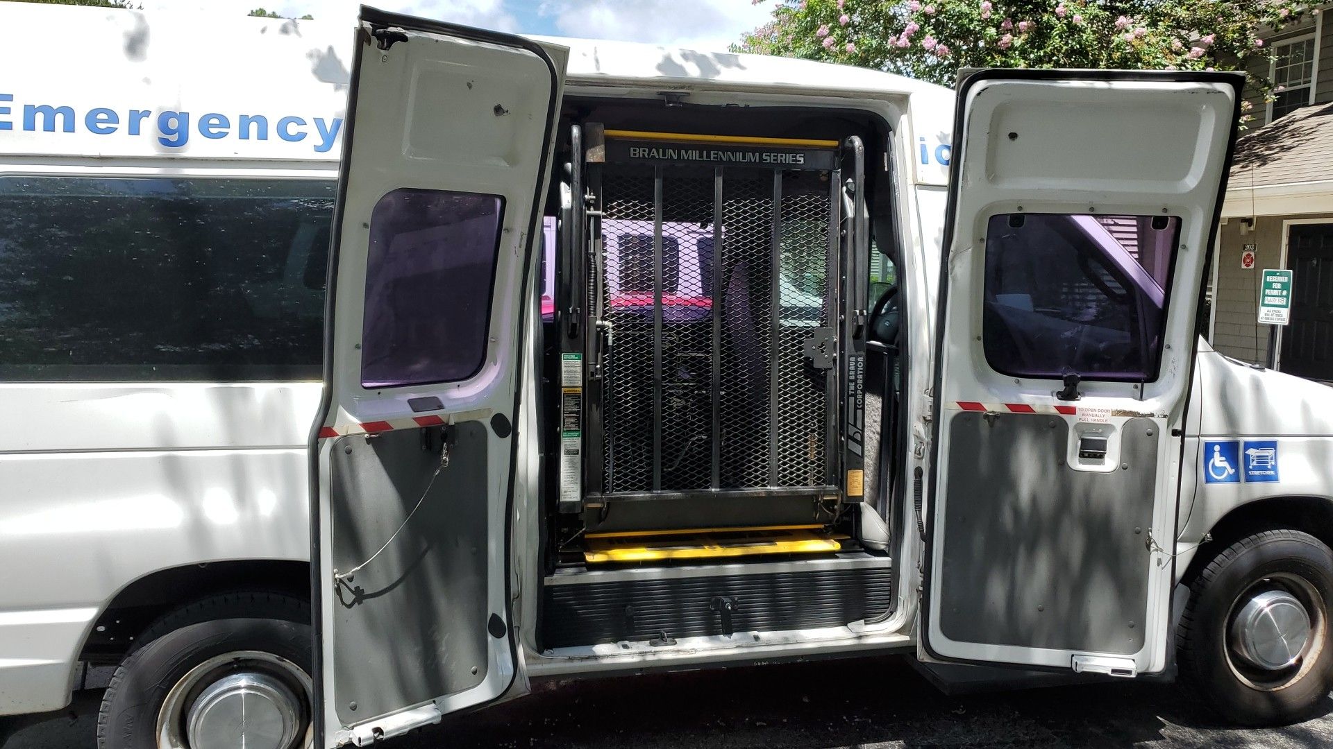 Ford E250 wheelchair/Stretcher Van for Sale in Daytona Beach, FL OfferUp