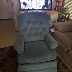 46 Inch Samsung big screen TV, wall mount, La-Z-Boy