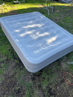 AeroBed Classic Plus  Pillow Top Air  Mattress, Gray Queen Raised 16” Thick