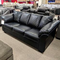BETRILLO BLACK SOFA