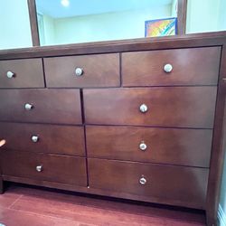 Beautiful Cherry/Mahogany Dresser with 9 Drawers and Matching Mirror