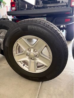 Jeep wheels and tires