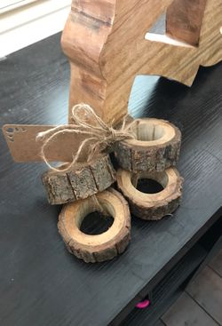 Set of 4 rustic wooden rings