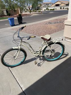 26" Schwinn Fairhaven Women's 7-speed Cruiser Bike