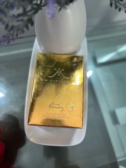 Pure Honey FOR WOMEN by Kim Kardashian - 3.4 oz EDP Spray