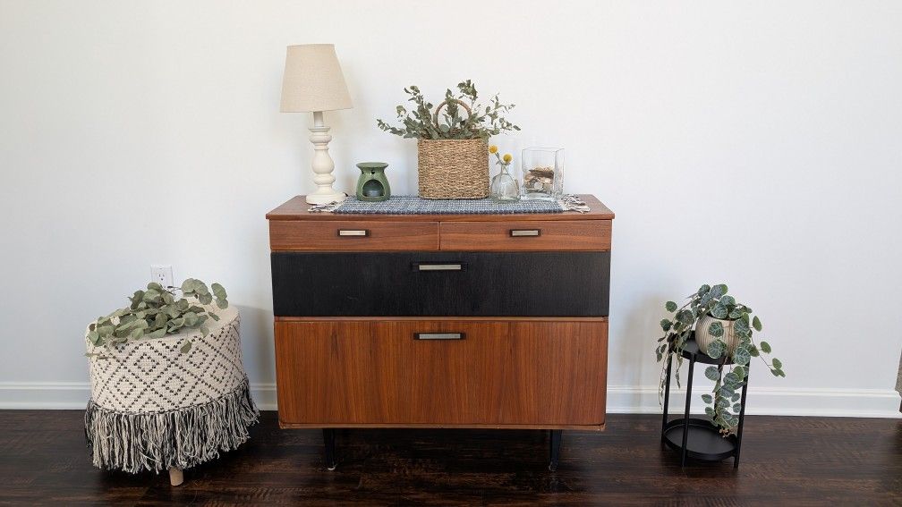 MCM Console/Credenza, TV Stand