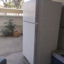 $40 Refrigerator Needs Freon Issue??? 