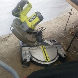 Ryobi Saw